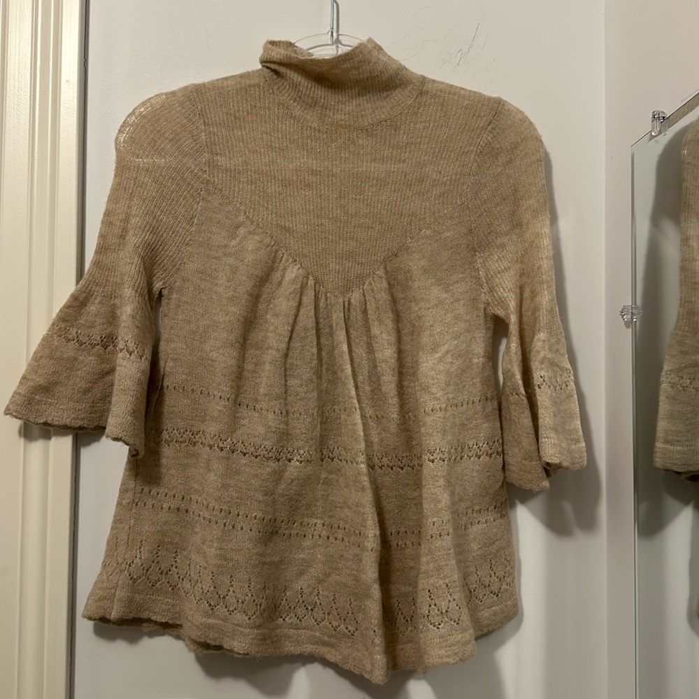 Feather bone anthropologie tan turtleneck sweater size XS